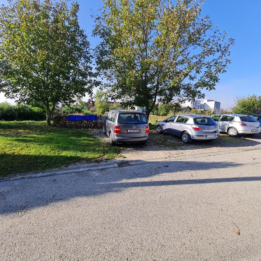 Pepa Zg Apartment Zagreb Luaran gambar